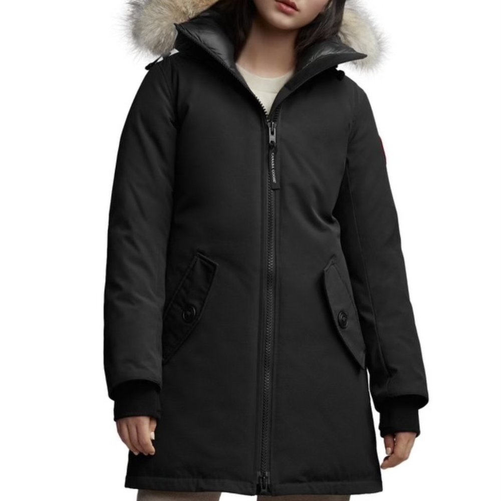 NEW with Tags attached - Canada Goose Women's Parka with fur - XS